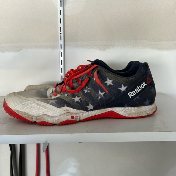 Red white blue Reebok trainers - Picture 3 of 5